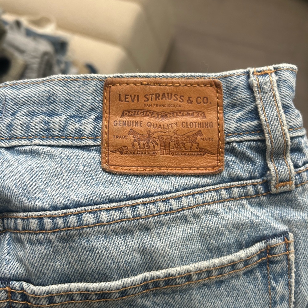 Levi’s Wedgie Jeans